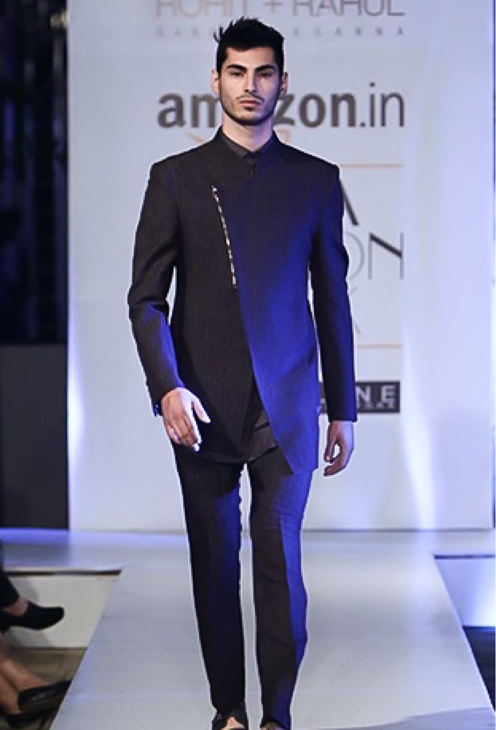 Rose Print Bandhgal Suit